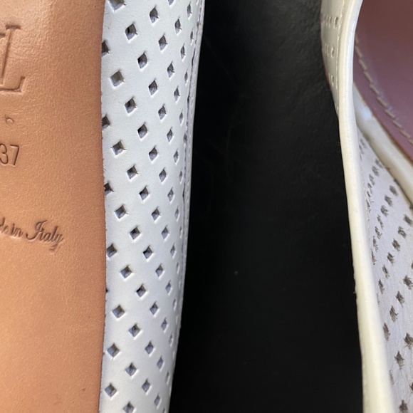 Louis Vuitton white leather open toe pumps heels gold buckle Italy perforated 37 - Picture 12 of 12